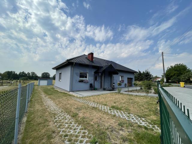 Dom na sprzedaż - średzki, Malczyce, ul. Kolejowa